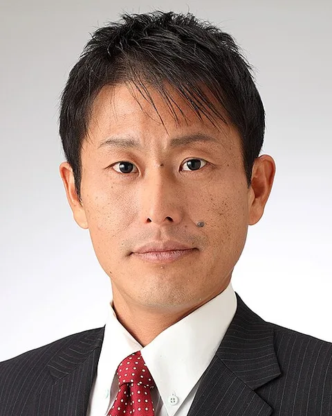 Nobuhide Takemura