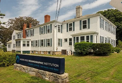 Woods Hole Oceanographic Institution