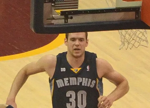 Jon Leuer