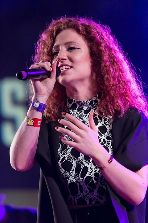 Jess Glynne