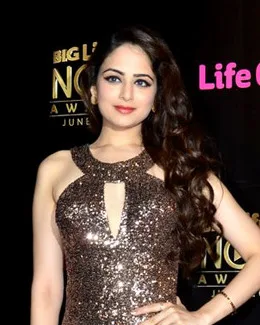 Zoya Afroz