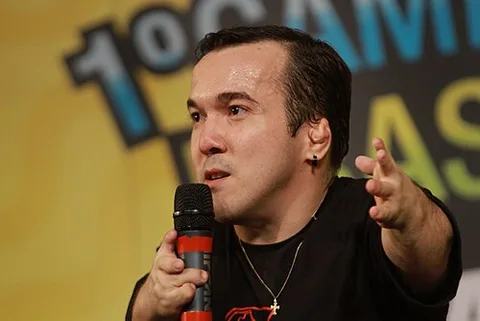 Gigante Léo
