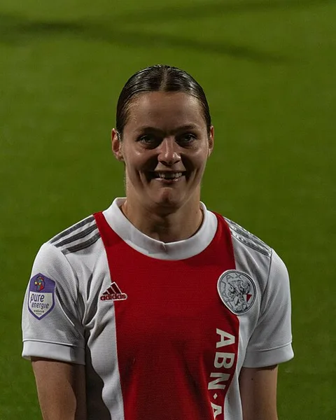 Eshly Bakker