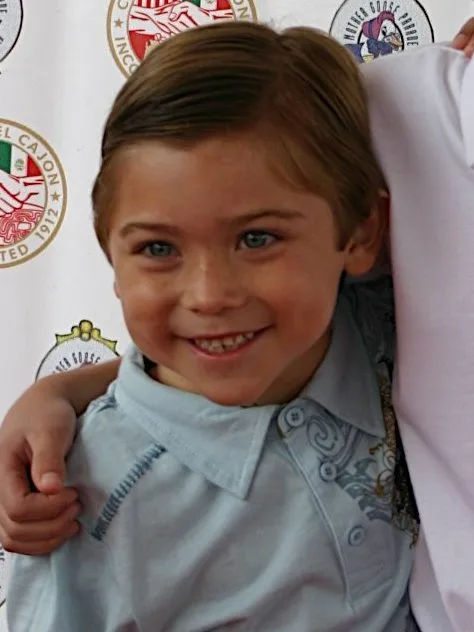Raymond Ochoa