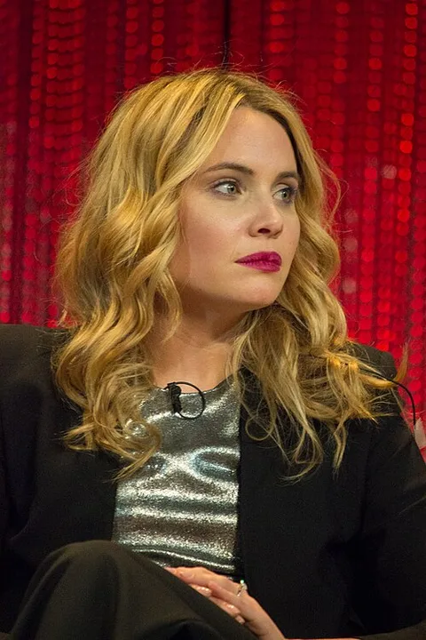 Leah Pipes