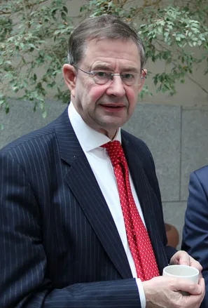 Éamon Ó Cuív