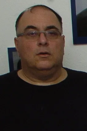 Avi Benayahu