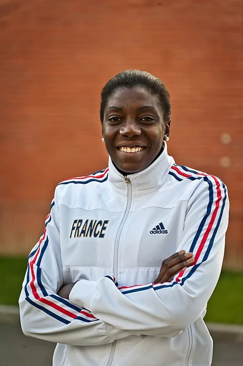 Gwladys Épangue