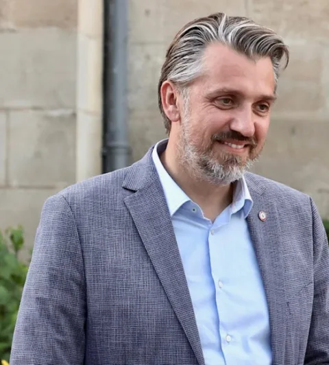 Éric Poulliat
