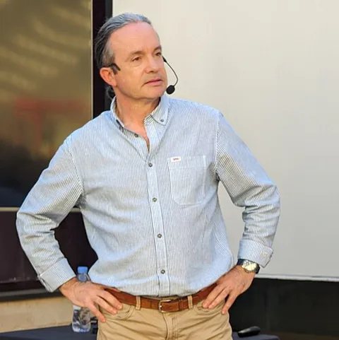 Carlos Briones
