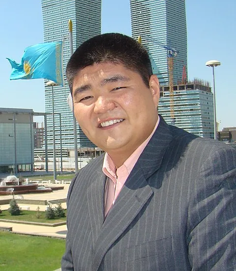 Nurlan Öteşev