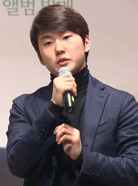 Seong-Jin Cho