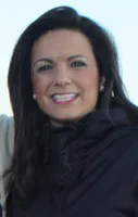 Leanne Manas