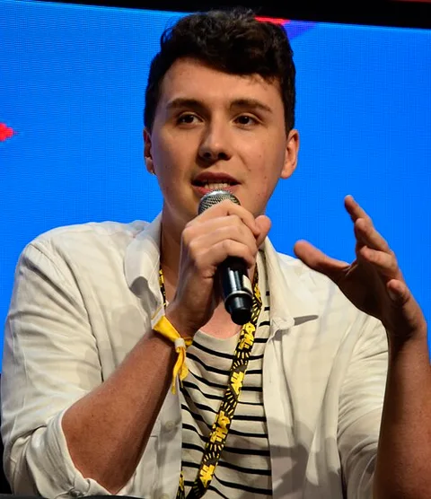 Daniel Howell