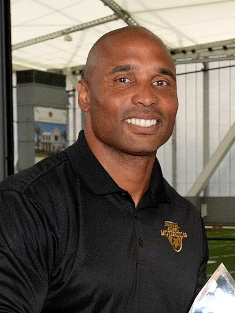 Donovin Darius