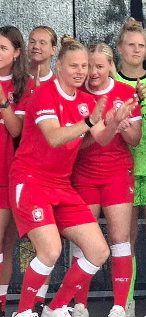 Ella Van Kerkhoven