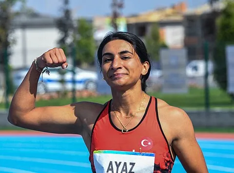 Şevval Ayaz