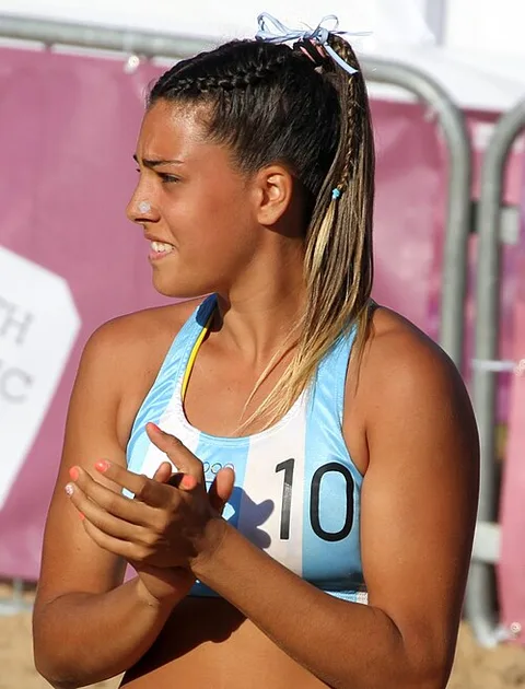 Zoe Turnes