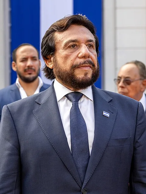 Félix Ulloa, Jr.
