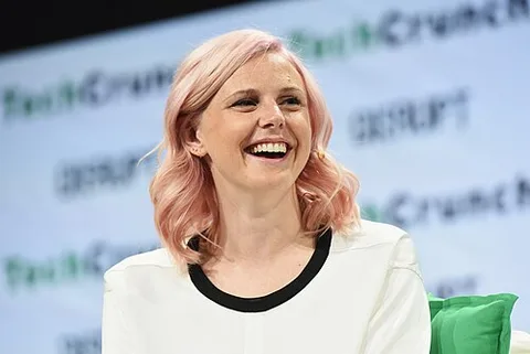 Robyn Exton
