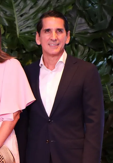 Rómulo Roux