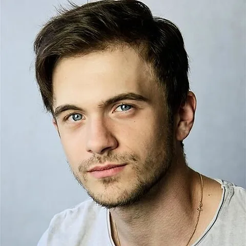Filip Jezowski