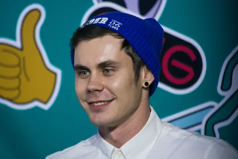 Yan Toples