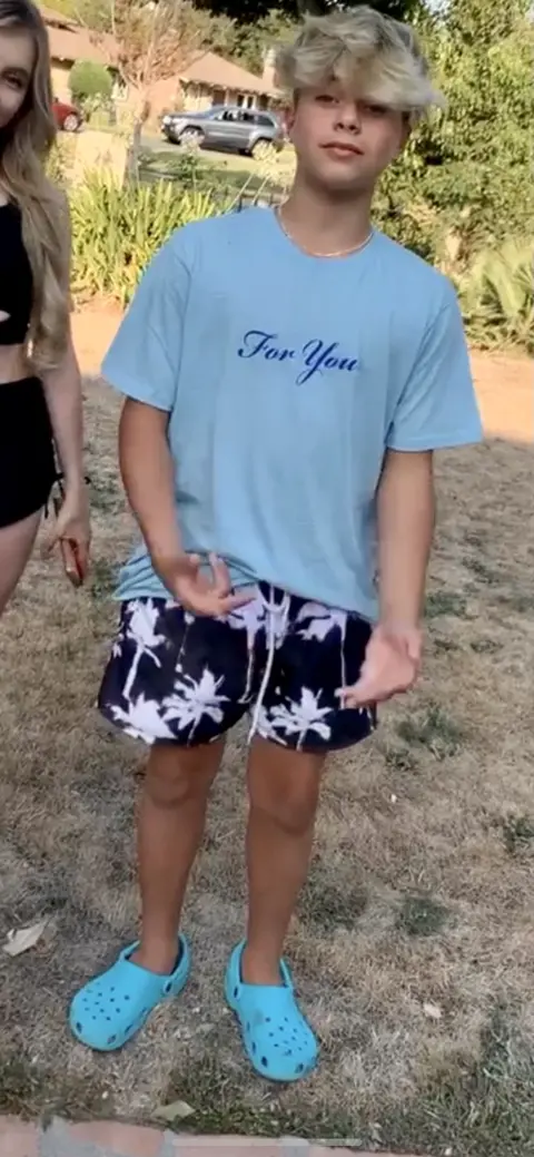 Gavin Magnus